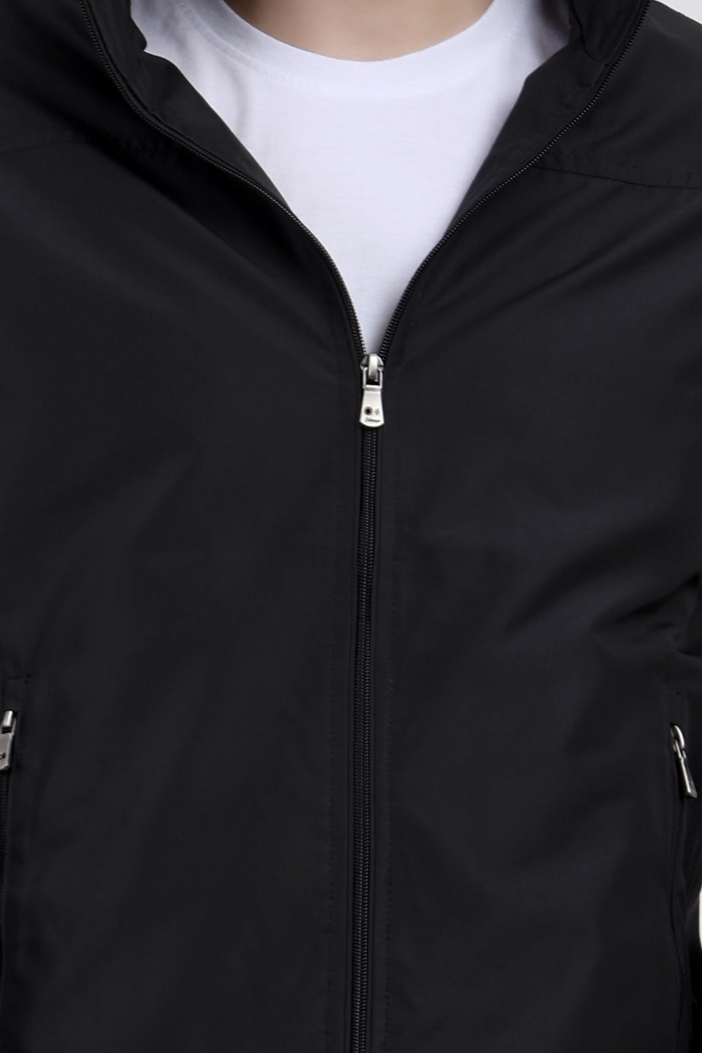 Men's Lightweight Jacket in Poly-Twill Fabric