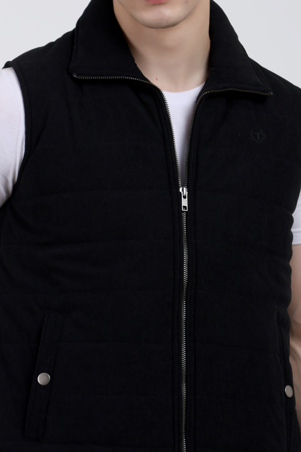 Men's Quilted Sleeveless Jacket in Corduroy Fabric