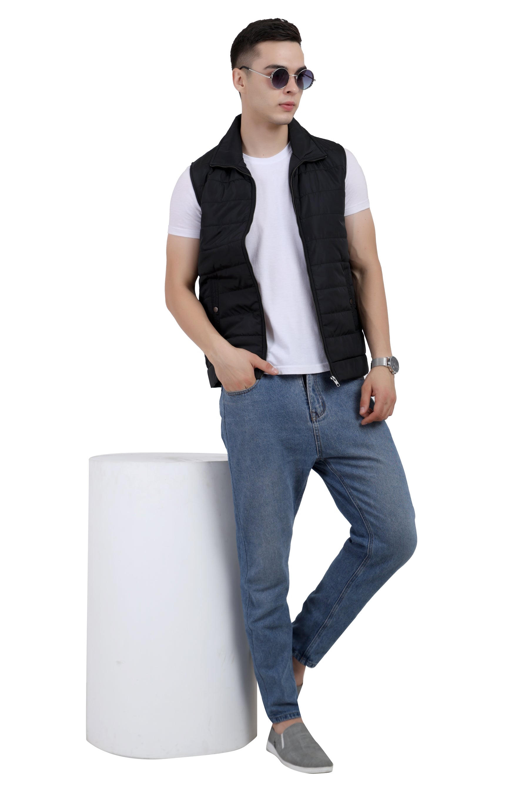 Men's Quilted Sleeveless Jacket in Poly Twill Fabric