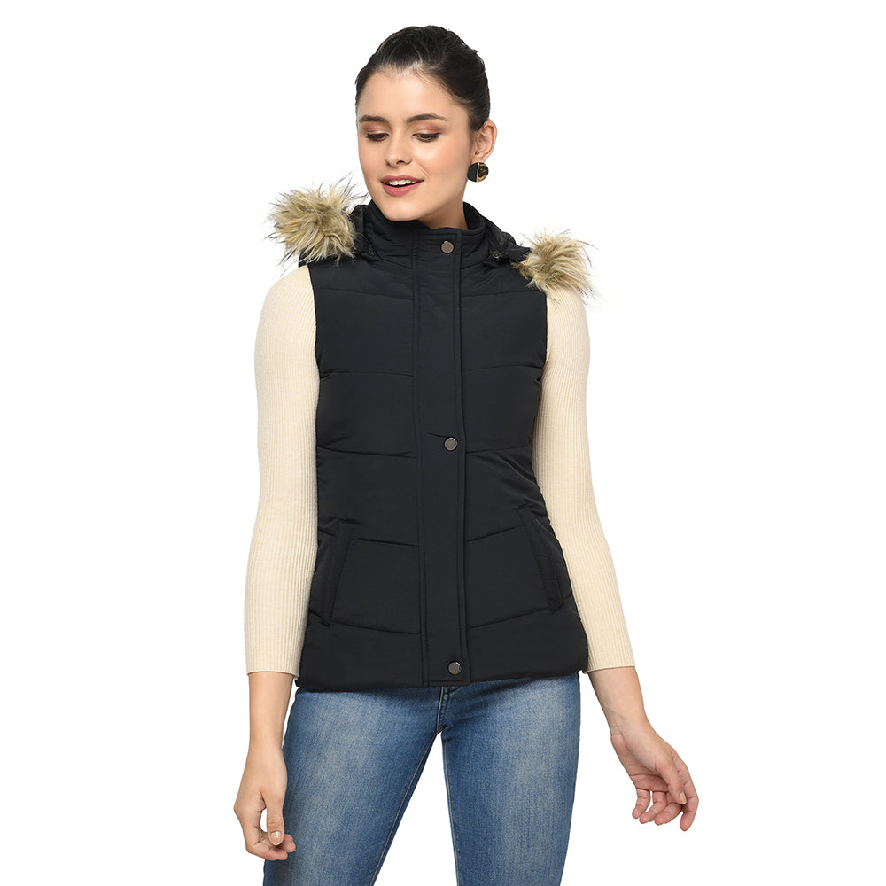 Women's Sleeveless Quilted Jacket in Poly Fabric