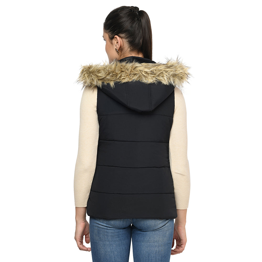 Women's Sleeveless Quilted Jacket in Poly Fabric