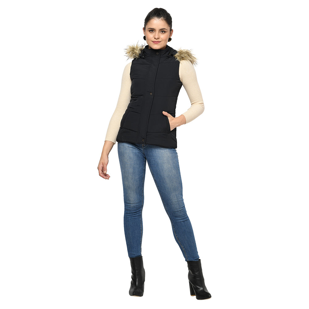 Women's Sleeveless Quilted Jacket in Poly Fabric
