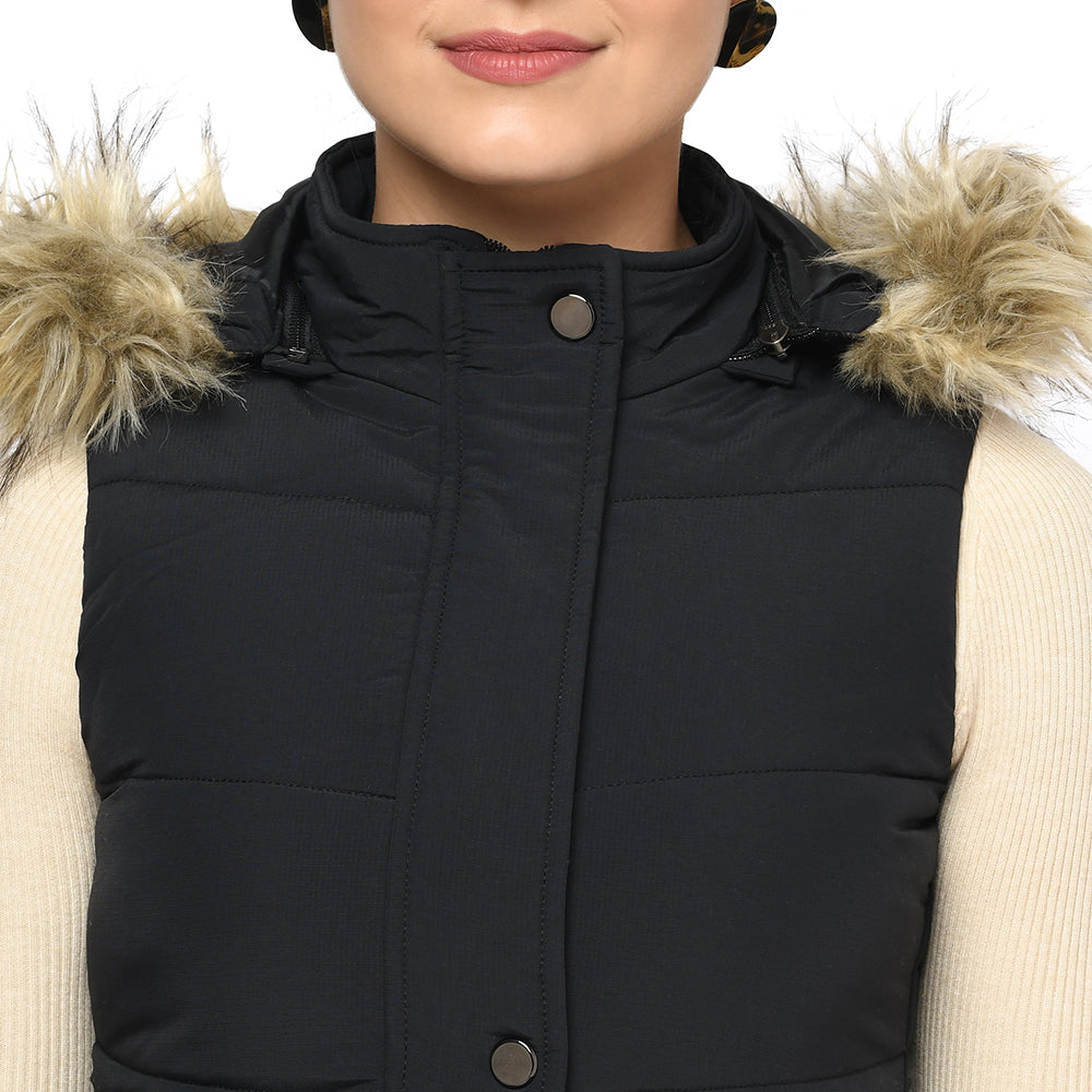 Women's Sleeveless Quilted Jacket in Poly Fabric