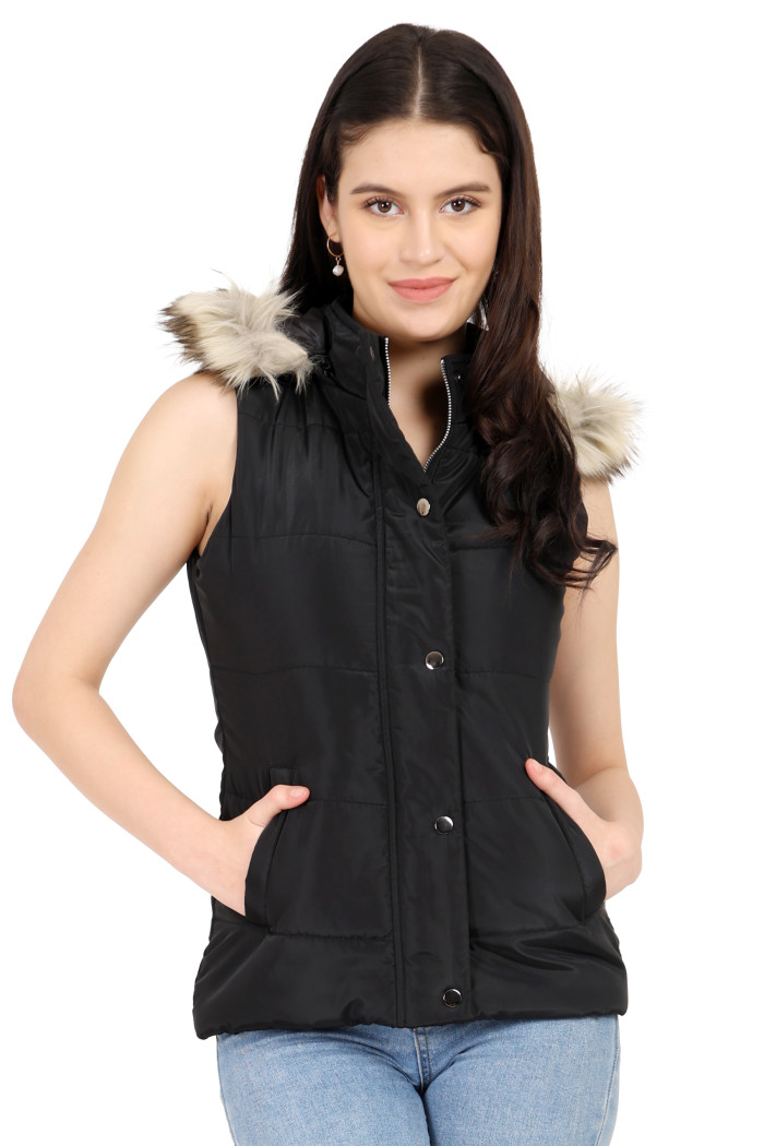 Women’s Half Sleeves Quilted Jacket With Button Placket in Black