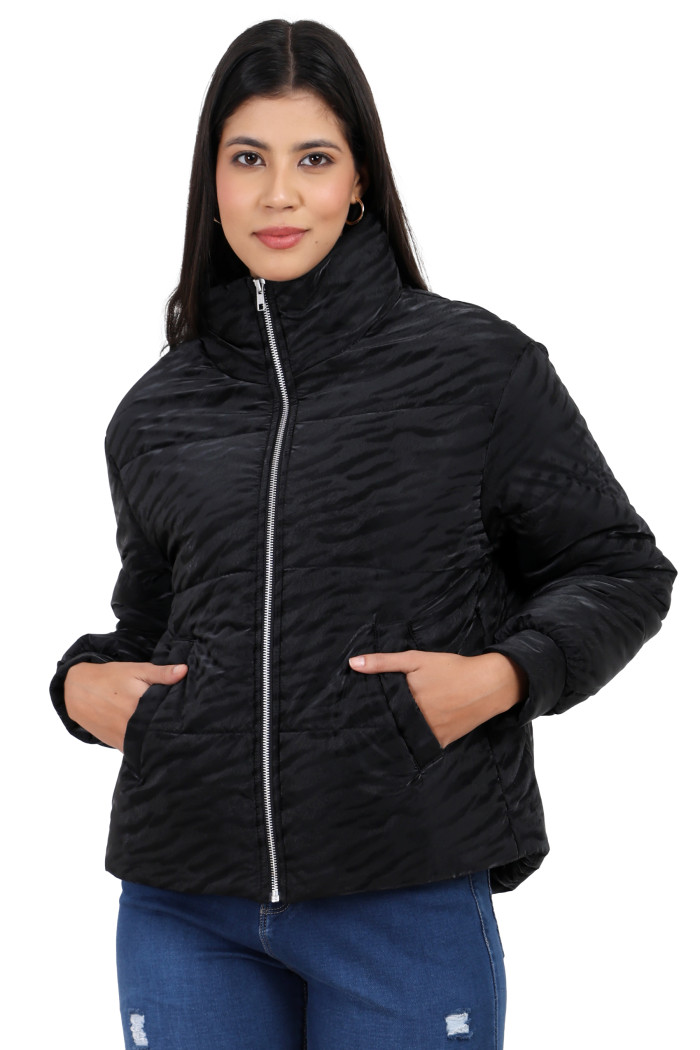 Women’s Short-length Quilted Jacket in Black