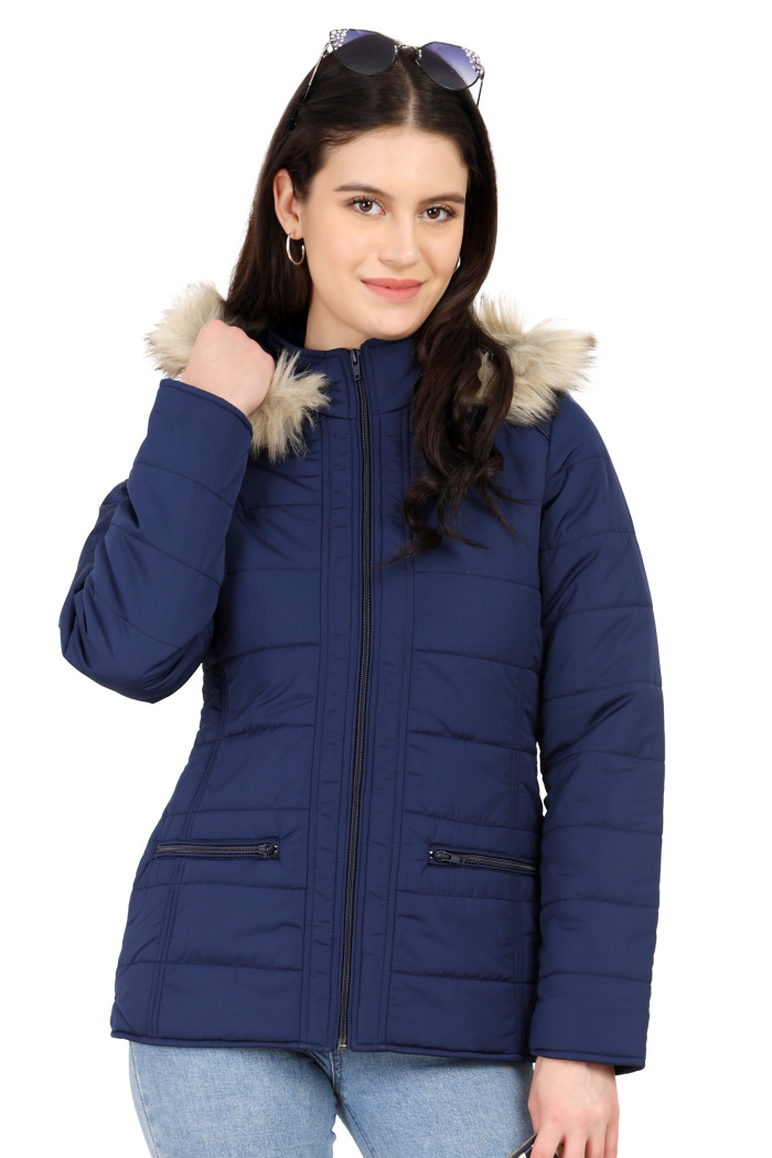 Women’s Matte Quilted Jacket With Horizontal Pockets in Blue