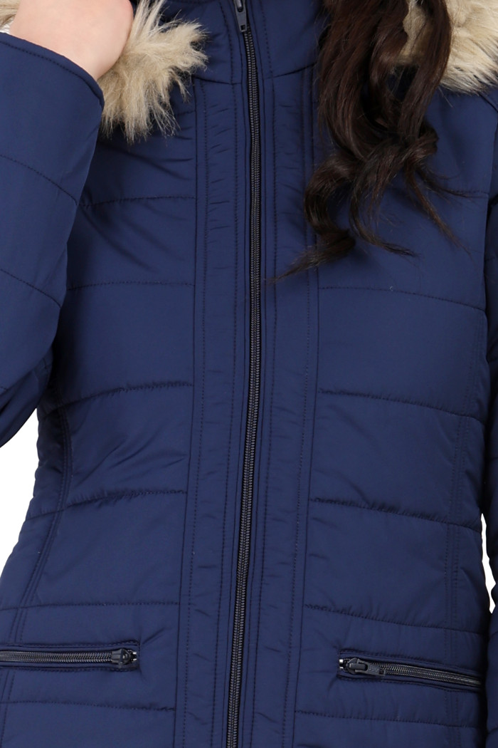 A model showcasing Women’s Matte Quilted Jacket With Horizontal Pockets thumbnail.